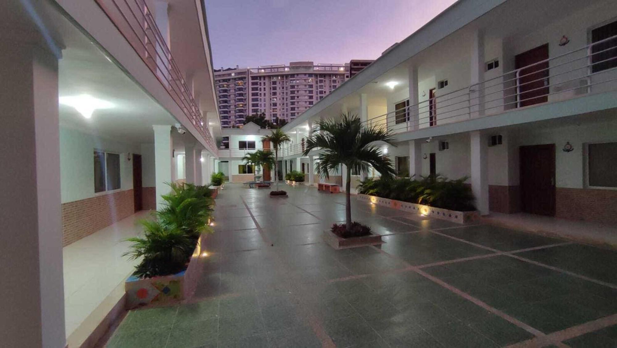 Hotel Fundacooedumag Rodadero Santa Marta  Exteriör bild